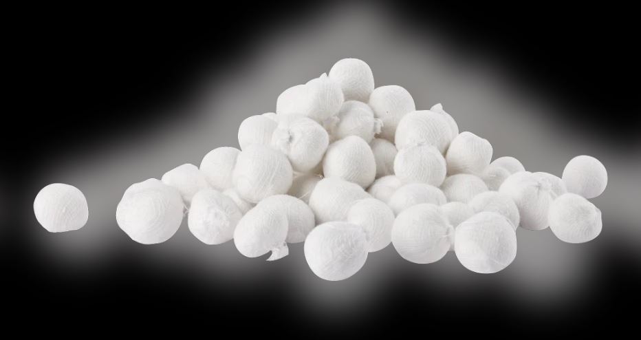Gold Cura absorbent non-linting dental cotton balls for clinic use